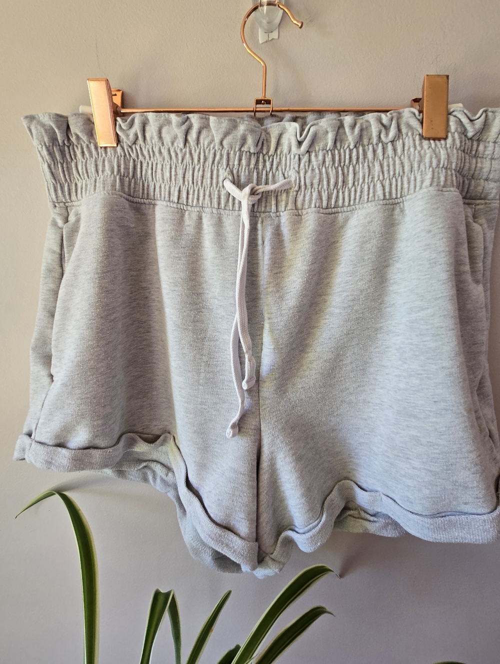 Hollister High-Rise Paperbag Sweat Shorts ✨ Heather Gray Lounge Shorts Size L